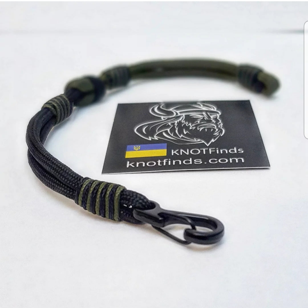 Men’s Paracord Bracelet with Carabiner – Army Style Rope Bracelet – Waterproof Handmade Survival Gift for Him