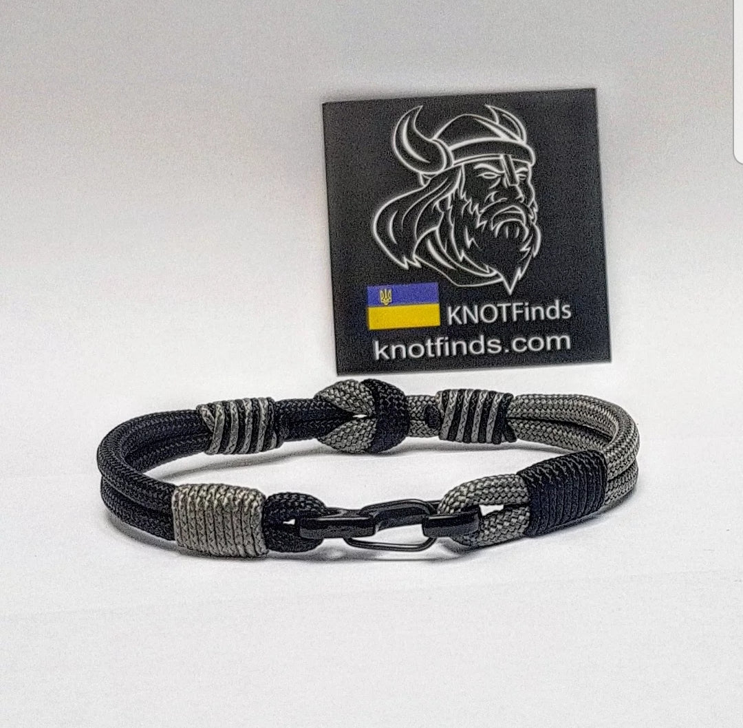 RAVEN Paracord Bracelet with Carabiner | Handmade Viking-Style Unisex Bracelet | Personalized Gift for Him or Her | Biker Bracelet | Water-Resistant
