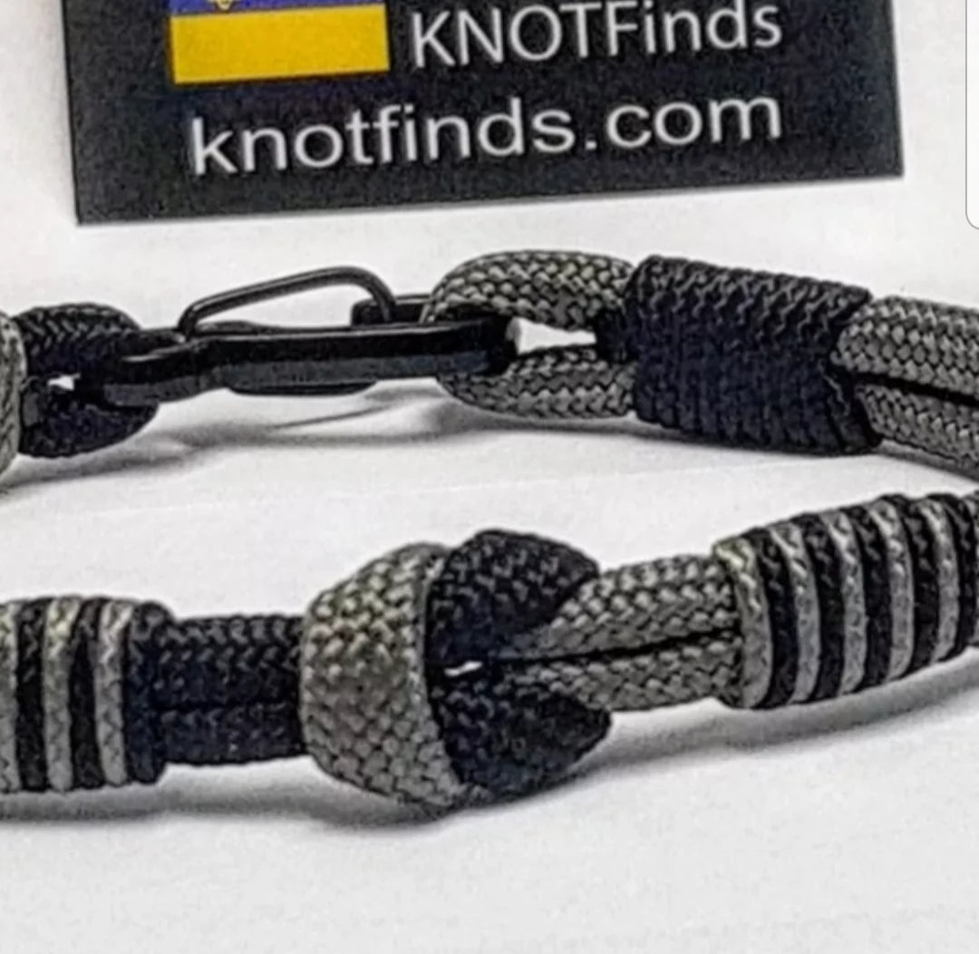 RAVEN Paracord Bracelet with Carabiner | Handmade Viking-Style Unisex Bracelet | Personalized Gift for Him or Her | Biker Bracelet | Water-Resistant