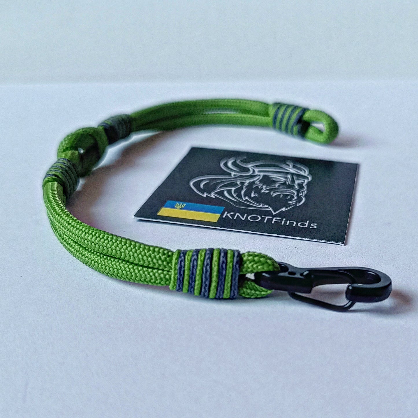 Thin green mint paracord bracelet. Skydiving bangle. Enchanting mood. Street style. Surfer bracelet. Summer bangle. Beach accessory. Pepper mint bangle color. Saint Patrick's Day