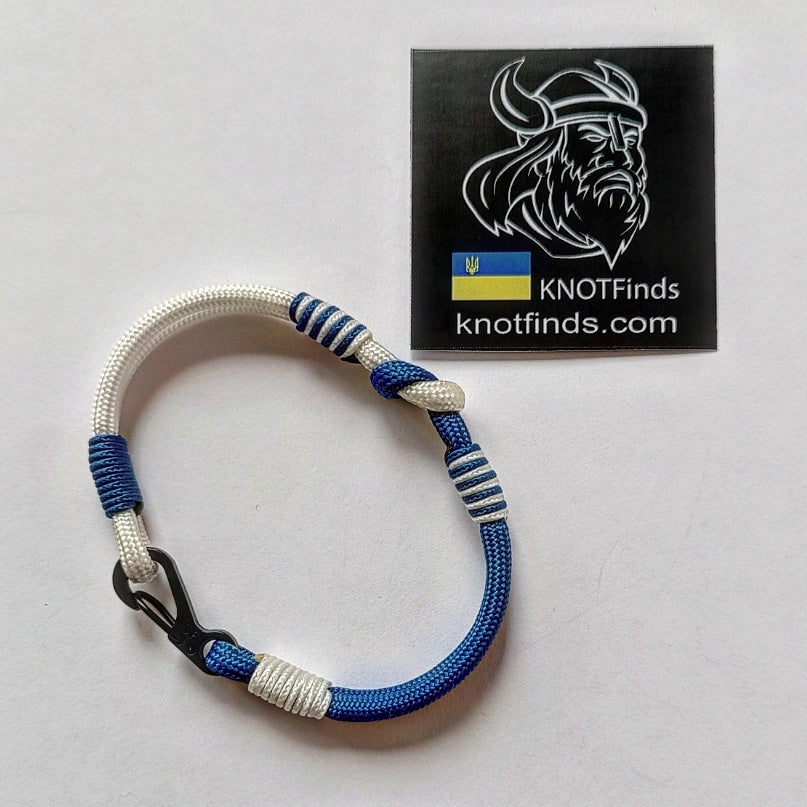 Israel solidarity bracelet. Thin paracord bracelet with a carbine. Israeli patriot bracelet. Royal blue and white bangle. Made of parachute cord and celtic knots. Gift for yours friends.