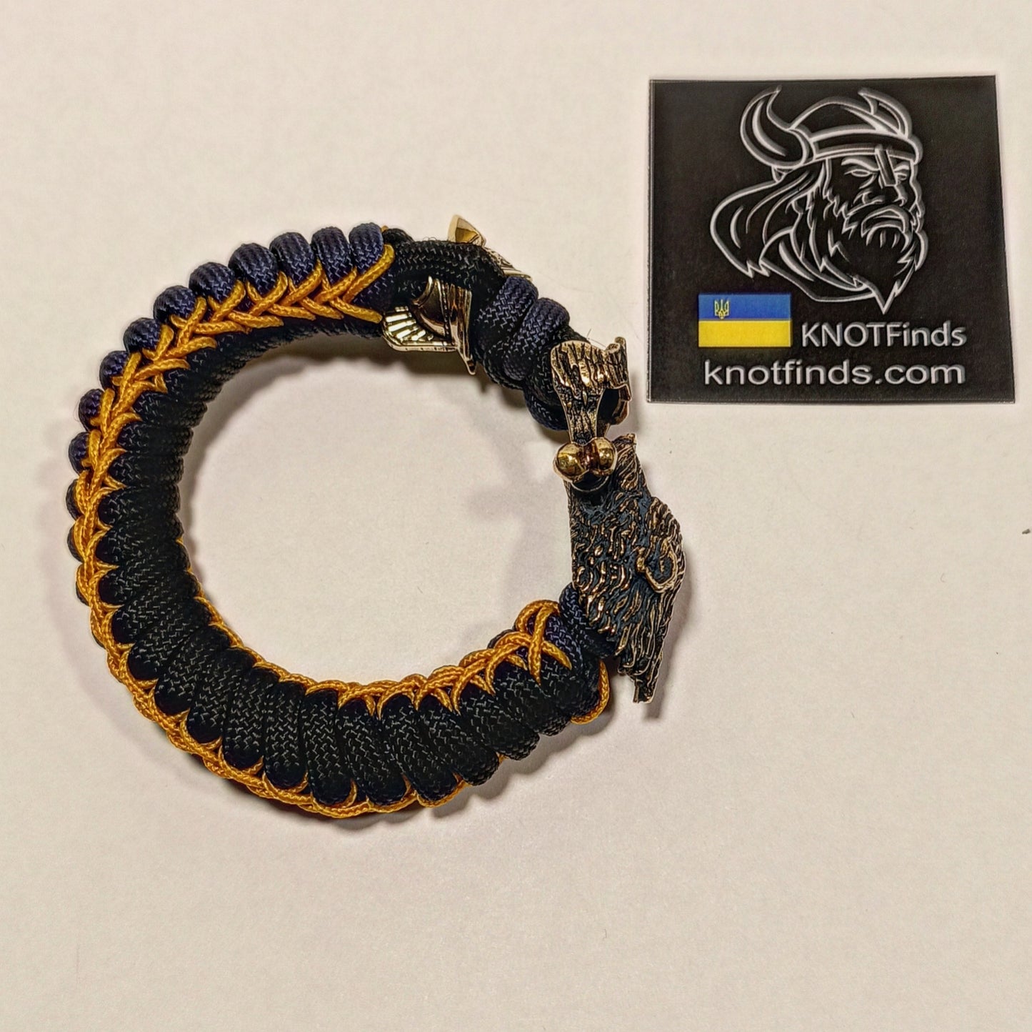 Paracord bracelet with beads "Wolf and GLADIATOR". Men's style, a gift for tough men. Biker bracelet.