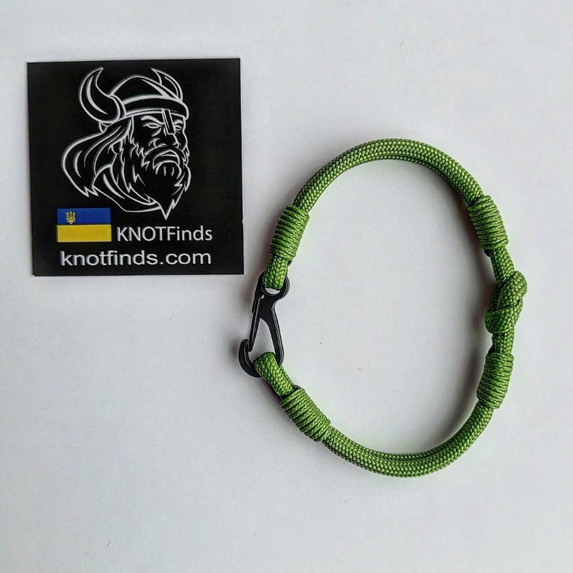 Thin green mint paracord bracelet. Skydiving bangle. Enchanting mood. Street style. Surfer bracelet. Summer bangle. Beach accessory. Pepper mint bangle color. Saint Patrick's Day