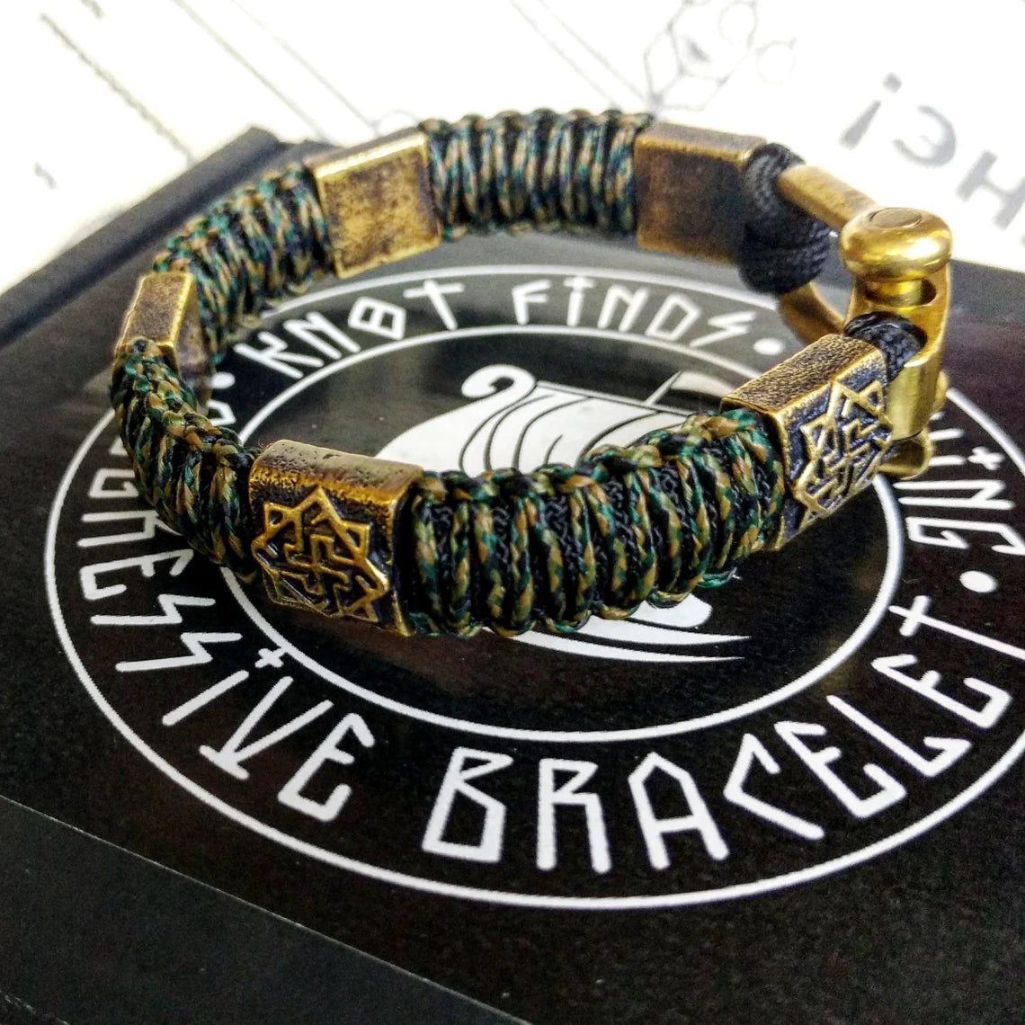 Celtic paracord bracelet with the symbol "Valkyrie". Great gift for husband, boyfriend, man. Viking style.