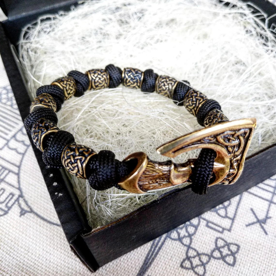 Black mens bangle. Paracord bracelet. Viking jewelry.