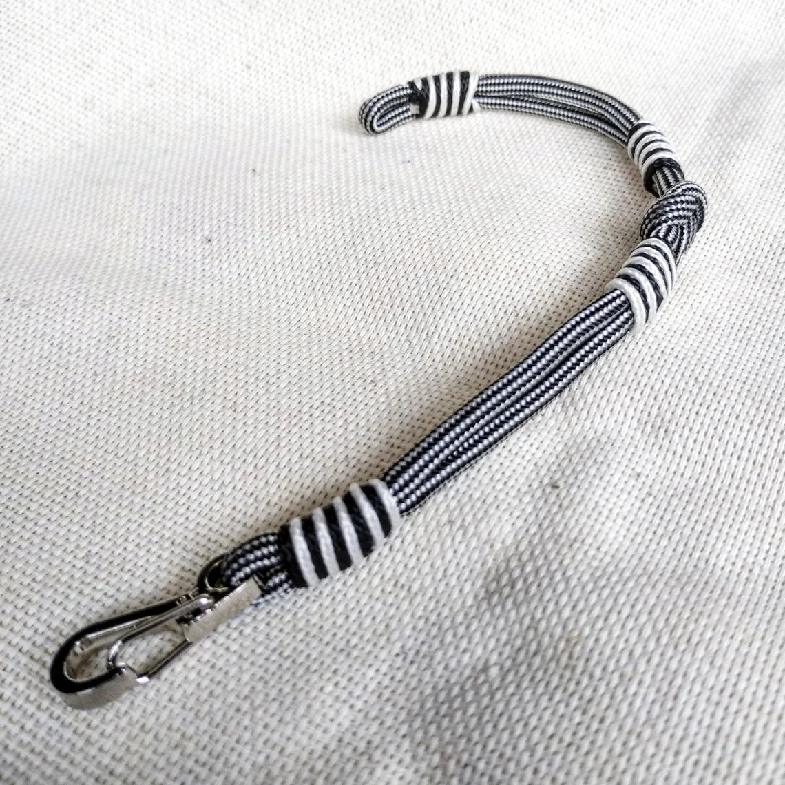 Viking bracelet / Scandinavian jewelry / gift for him / paracord bracelet / parachute cord / viking cuff / biker bangle