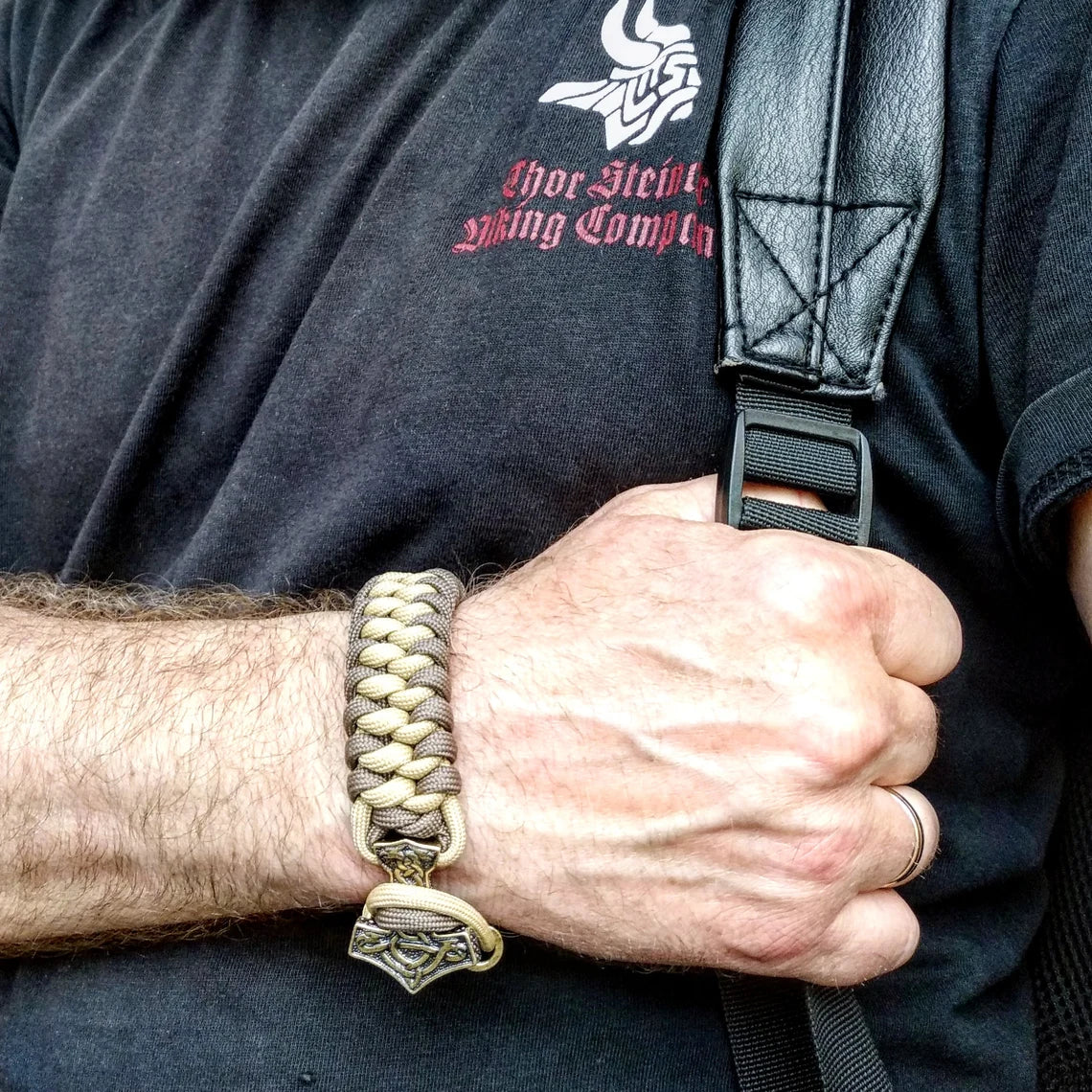 Viking bracelet / Thor's Hammer / Scandinavian jewelry / gift for him / paracord bracelet / parachute cord / viking cuff / biker bangle