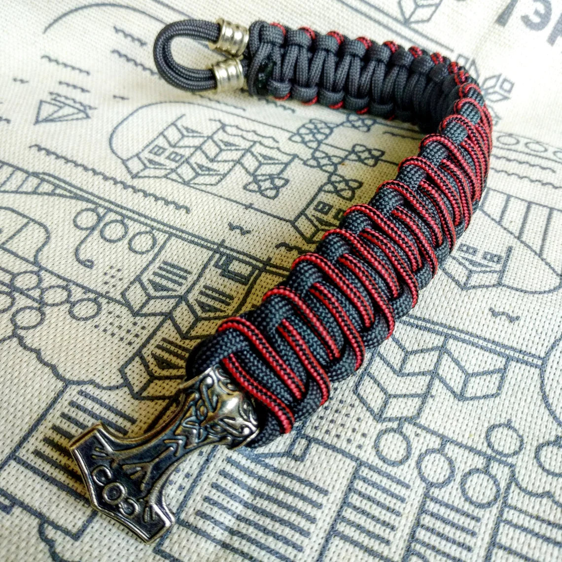 Graphite and bloody strip Nordic paracord bracelet "THOR'S HAMMER". A gift for men. Scandinavian style, Celtic knot.