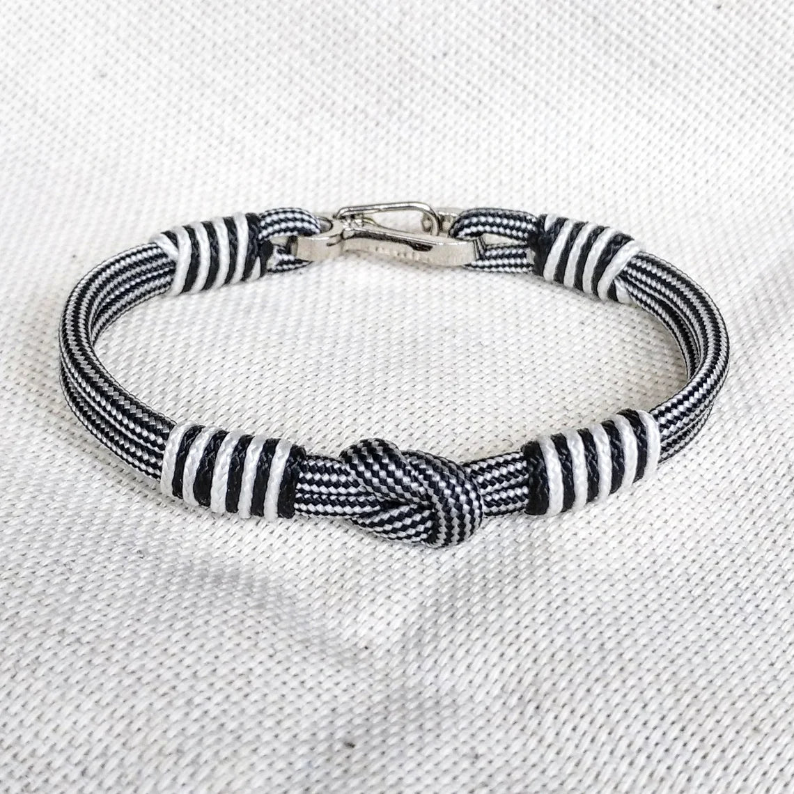 Viking bracelet / Scandinavian jewelry / gift for him / paracord bracelet / parachute cord / viking cuff / biker bangle