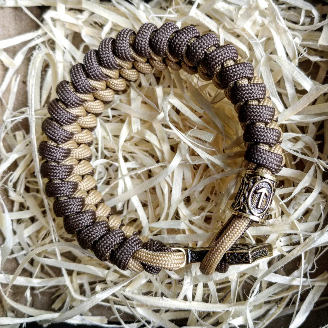 Viking bracelet / Thor's Hammer / Scandinavian jewelry / gift for him / paracord bracelet / parachute cord / viking cuff / biker bangle