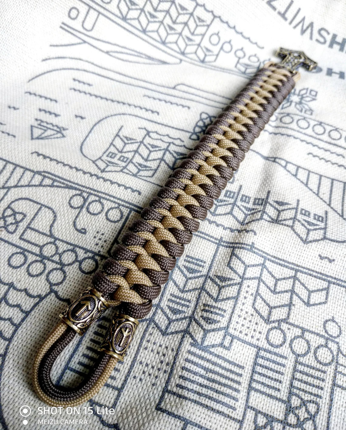 Viking bracelet / Thor's Hammer / Scandinavian jewelry / gift for him / paracord bracelet / parachute cord / viking cuff / biker bangle