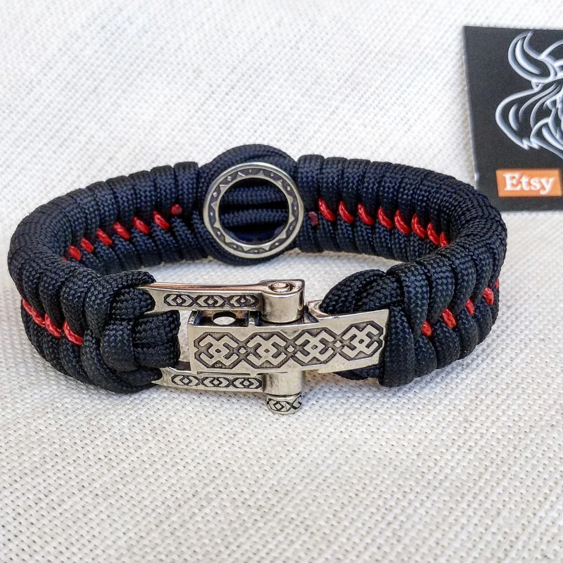 Nordic paracord bangle "VALKNUT". The original brutal bracelet made of Celtic knots and beads. Viking style.