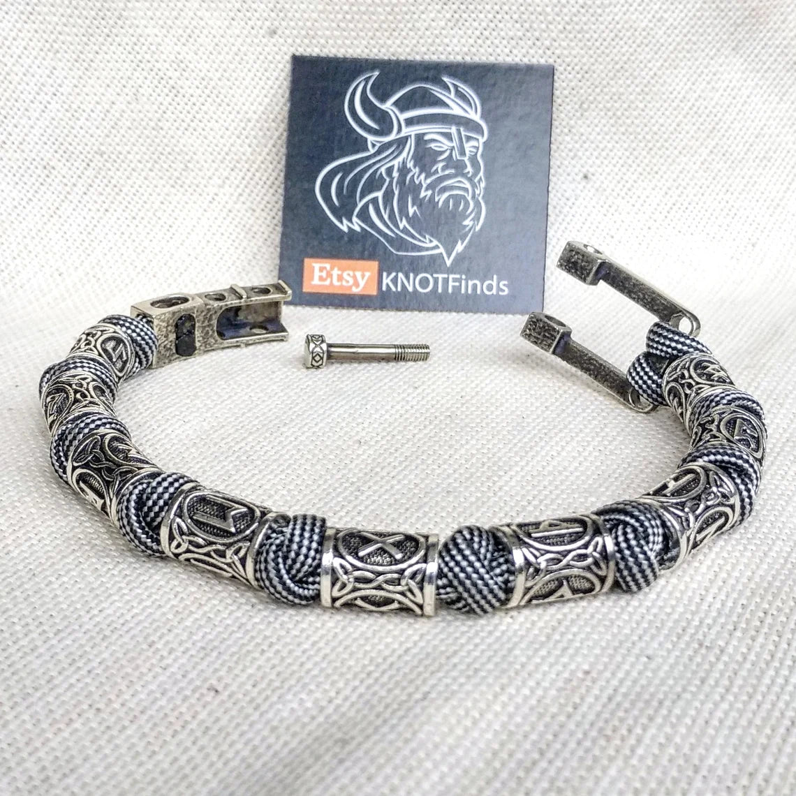Runic paracord bracelet "VIKING". Nordic bracelet with steel runes beads.