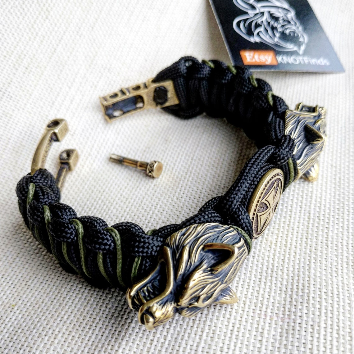 Paracord bracelet with beads "Wolf Head" and "Templar Cross". Men's style, a gift for tough men. Biker bracelet.