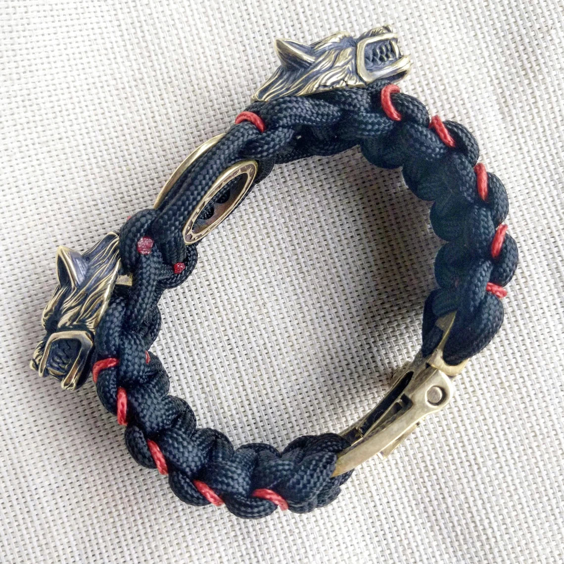 Paracord bracelet with beads "Wolf Head" and "Templar Cross". Men's style, a gift for tough men. Biker bracelet.