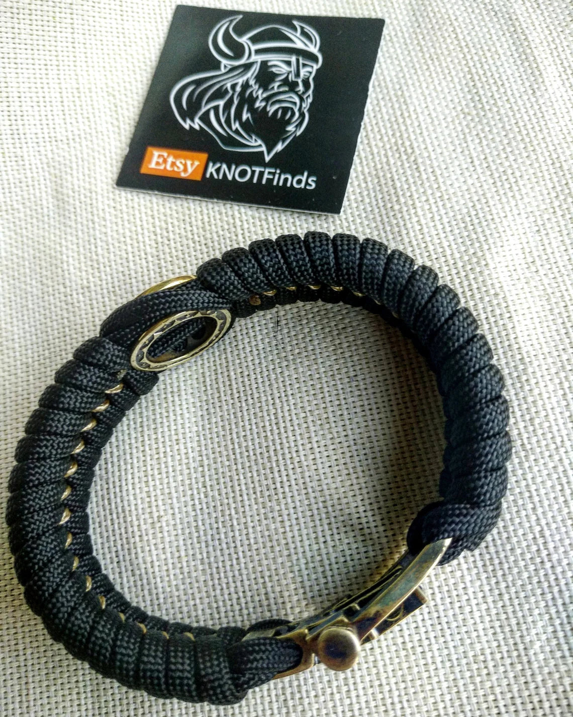 Paracord bracelet "TEMPLAR CROSS". The original brutal bracelet made of Celtic knots and beads. Scandinavian style.