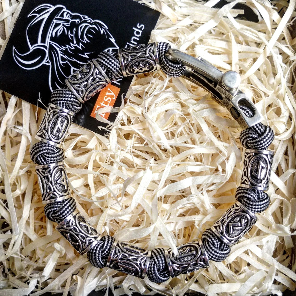 Runic paracord bracelet "VIKING". Nordic bracelet with steel runes beads.
