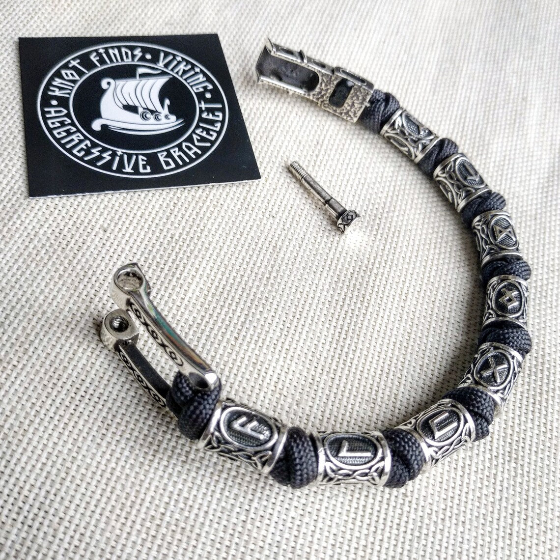 Runic paracord and 925 Sterling silver bracelet "VIKING". Nordic bracelet with runes beads.