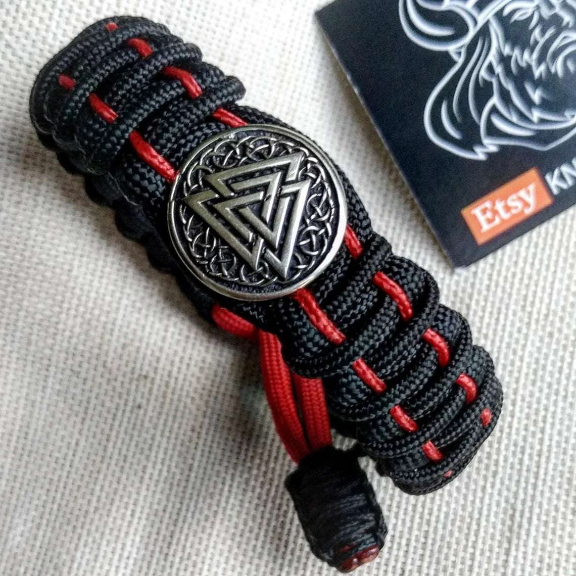 Nordic paracord bangle "VALKNUT". The original brutal bracelet made of Celtic knots and beads. Viking style.