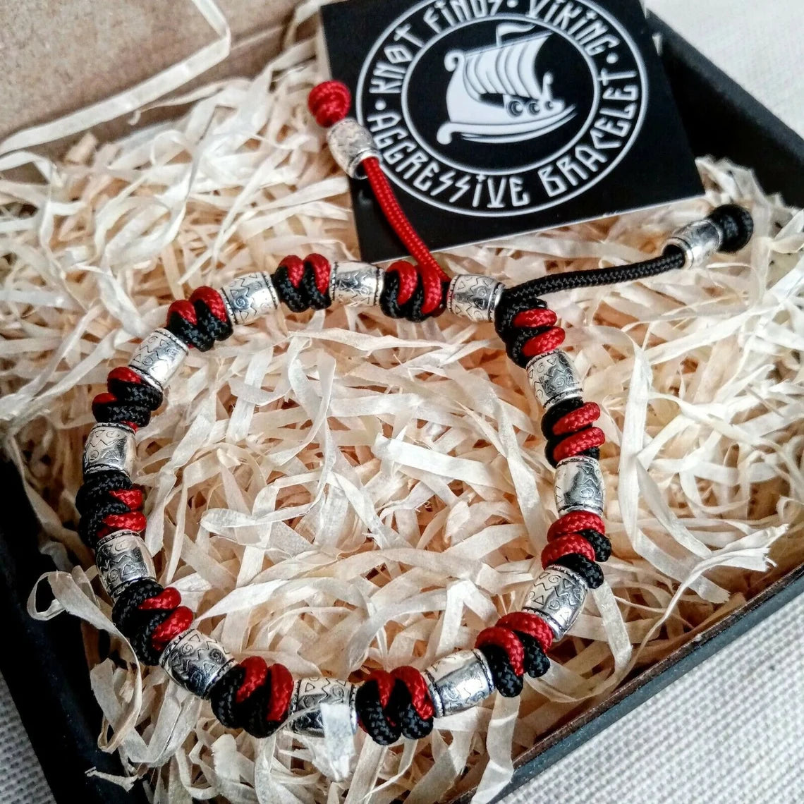 Paracord bracelet with steel beads. Celtic knot. Thin bracelet. Viking style.