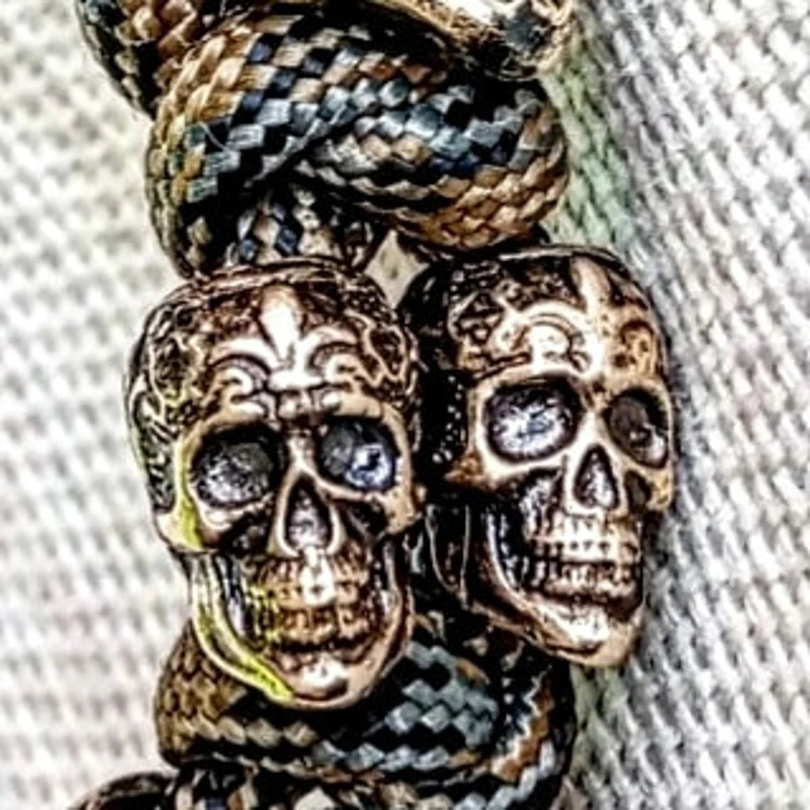 Halloween gift Best skulls Bangle. Horror skull paracord bracelet. Biker bangle. Brutal style and a symbol of the skull.