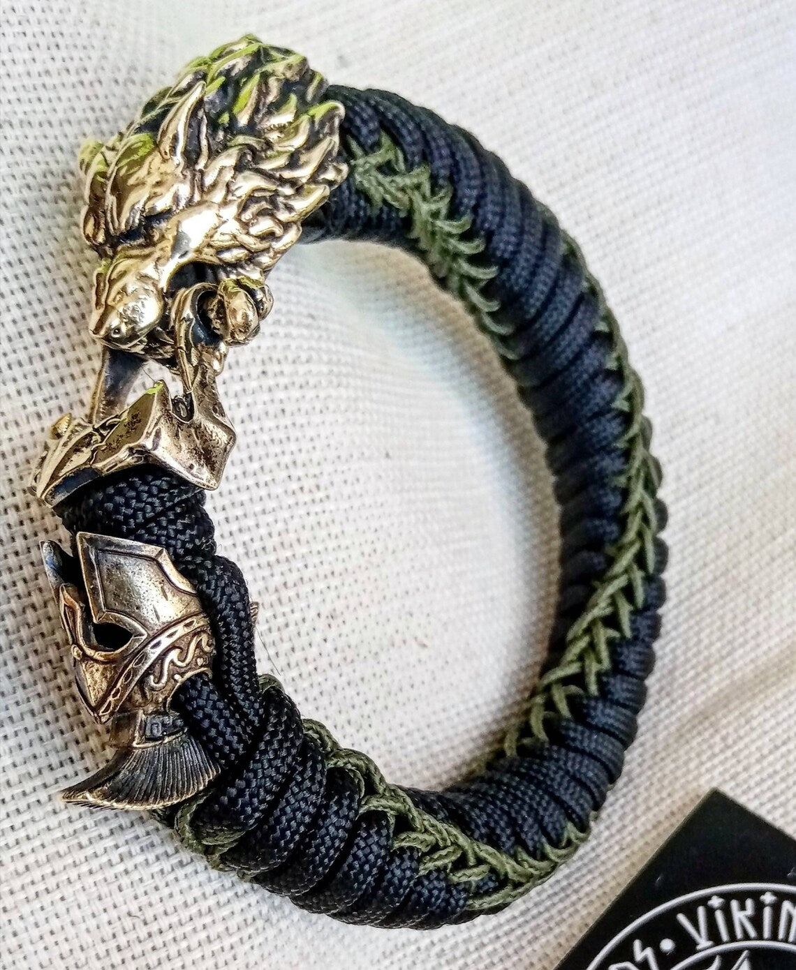 Paracord bracelet with beads "Wolf and Spartan". Men's style, a gift for tough men. Biker bracelet.