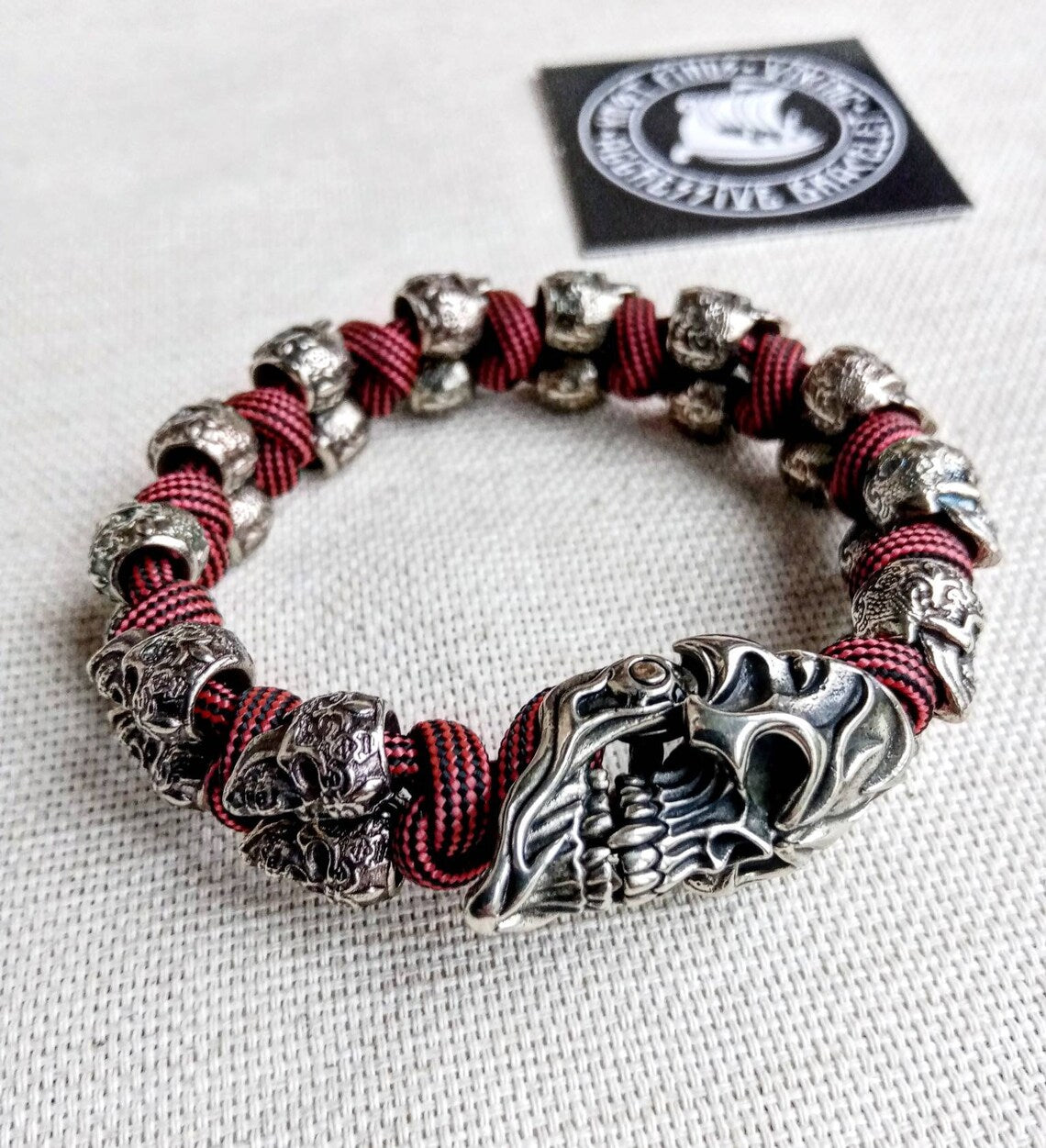 Skulls Bangle. Horror skull paracord bracelet. Biker bangle. A great brutal gift for men and women who prefer a brutal style and a symbol
