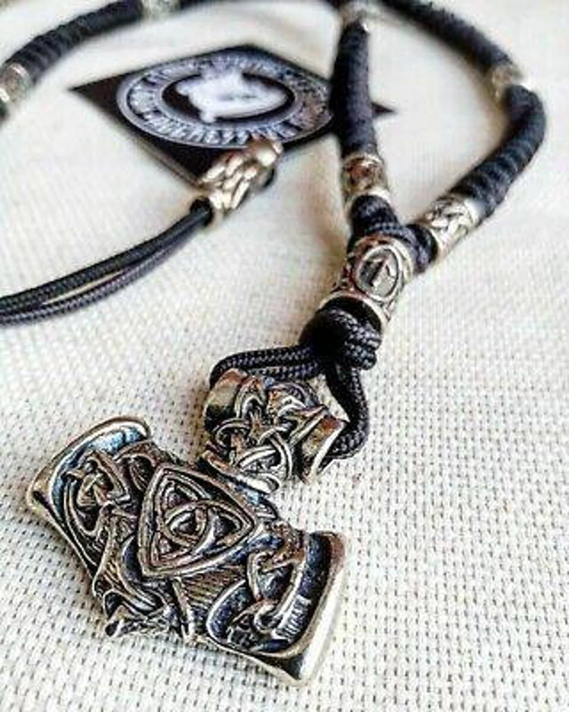 Mens necklace. Viking jewelry. Paracord. Thor's Hammer pendant. Mjöllnir.