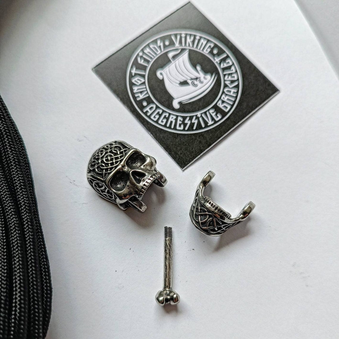 Steel SKULL shackle. Beads for paracord weaving, viking style. viking jewelry, skull symbol.