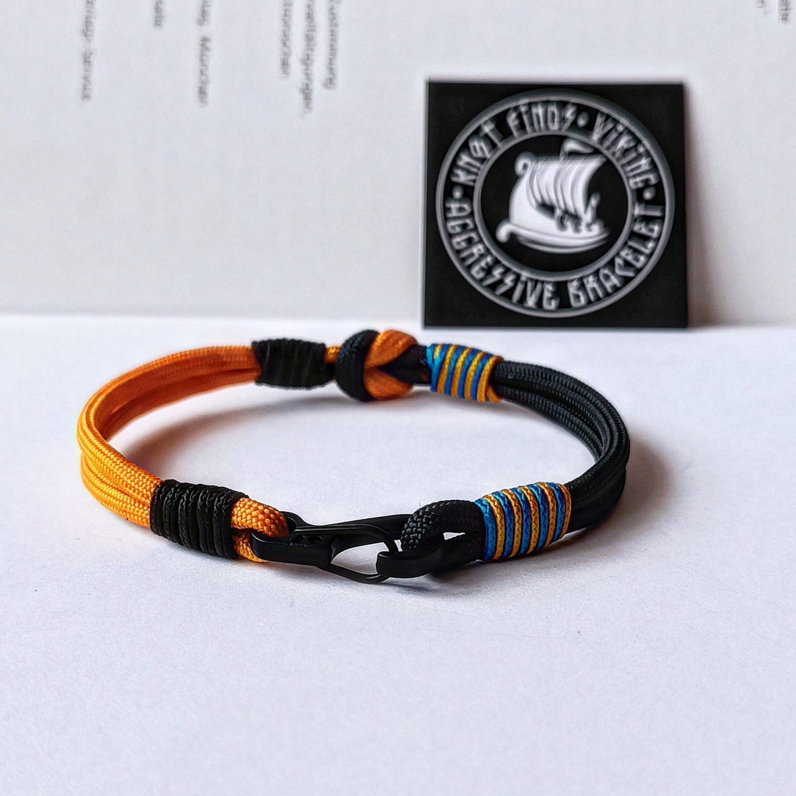 Thin paracord bracelet. Skydiving bangle. Street style. Surfer bracelet. Summer bangle. Beach accessory.