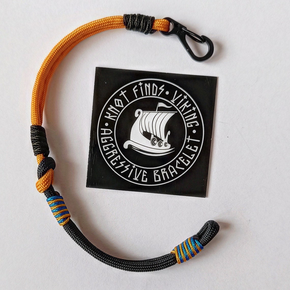 Thin paracord bracelet. Skydiving bangle. Street style. Surfer bracelet. Summer bangle. Beach accessory.