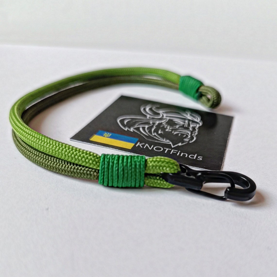 Green Saint Patrick bracelet. Thin green Paracord bangle. Custom size. Parachute cord. Forest bracelet. Extreme durable. Bangle rope.