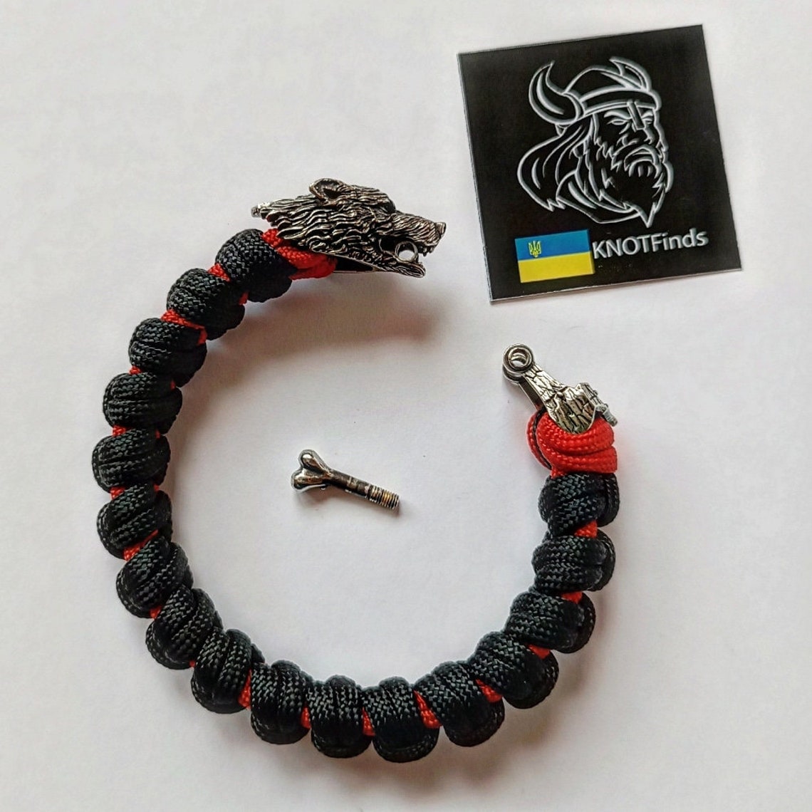 Paracord bracelet with steel Wolf shackle. Men's style, a gift for tough men. Biker bracelet. Wolf style.