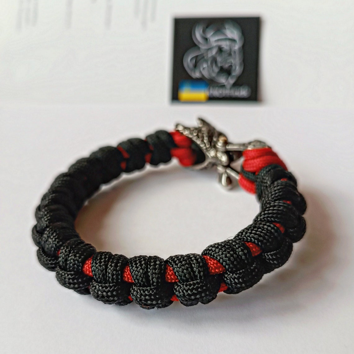 Paracord bracelet with steel Wolf shackle. Men's style, a gift for tough men. Biker bracelet. Wolf style.