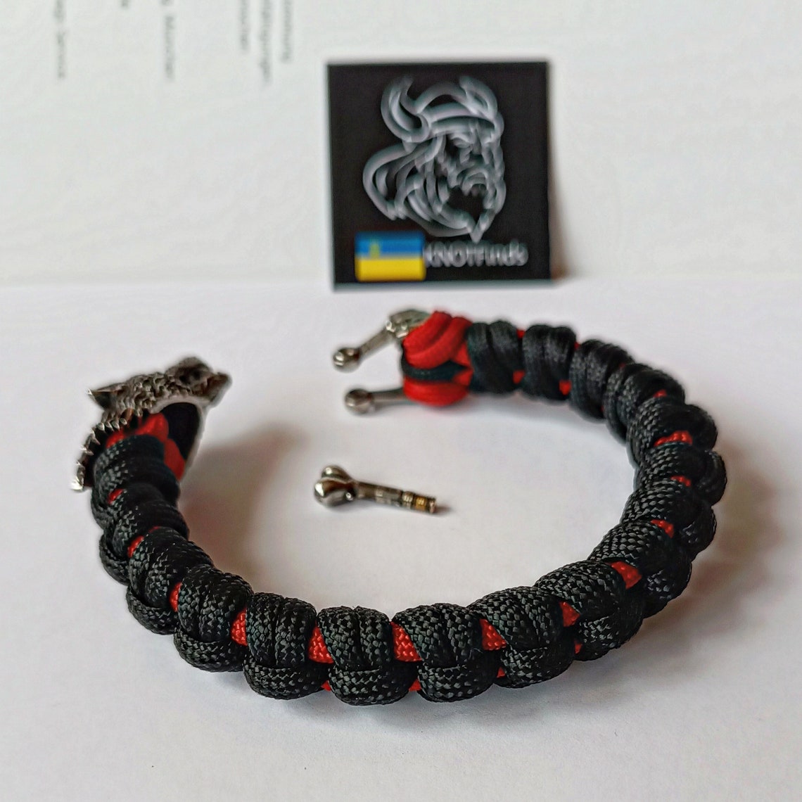 Paracord bracelet with steel Wolf shackle. Men's style, a gift for tough men. Biker bracelet. Wolf style.