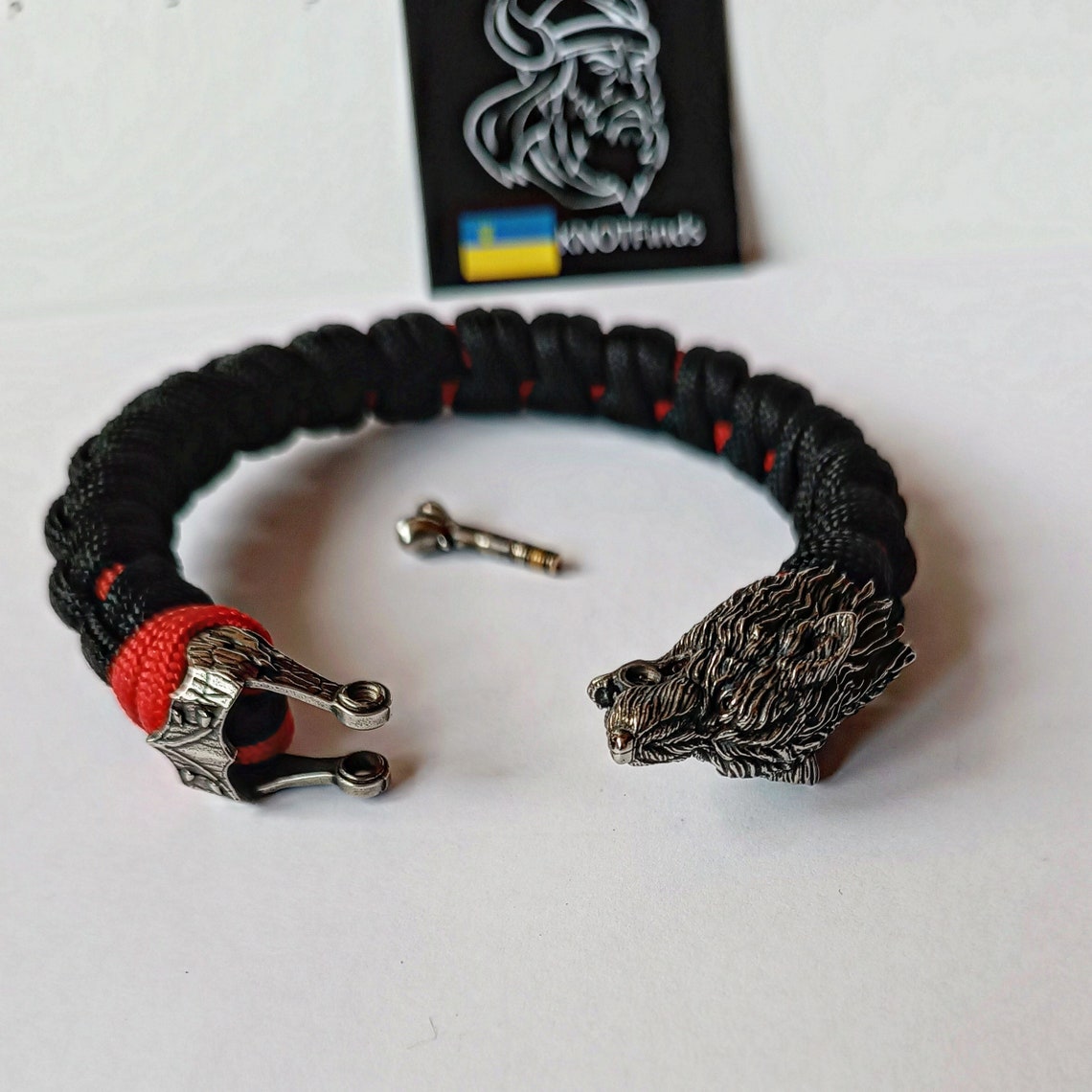 Paracord bracelet with steel Wolf shackle. Men's style, a gift for tough men. Biker bracelet. Wolf style.