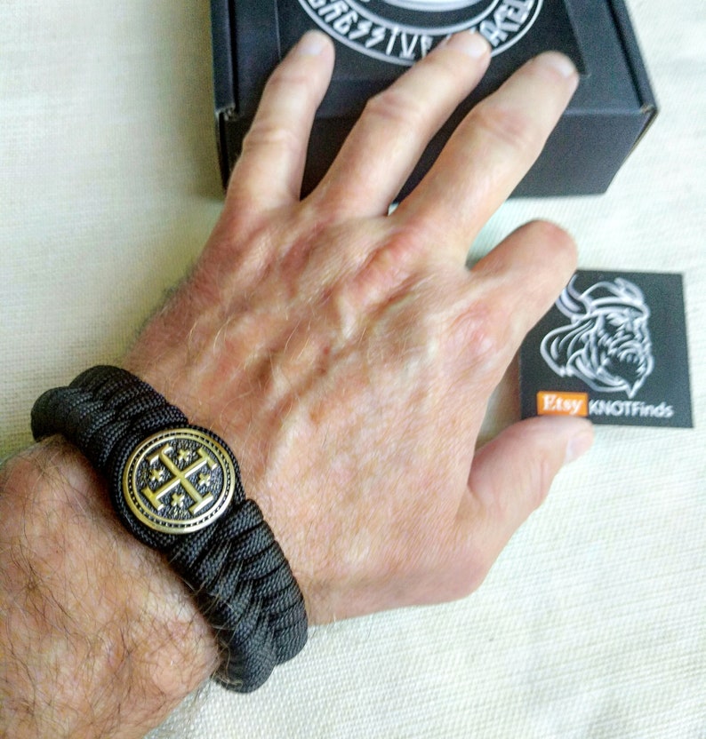 Paracord bracelet "JERUSALEM CROSS". The original brutal bracelet made of Celtic knots and beads. Scandinavian style.