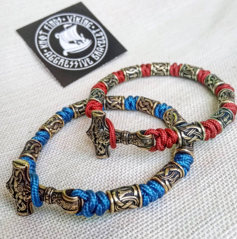Red Paracord bracelet. Runic bangle, Viking style. Scandinavian jewelry. Mjöllnir.