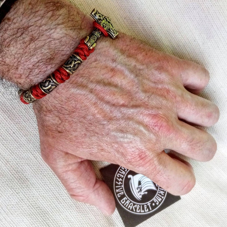 Red Paracord bracelet. Runic bangle, Viking style. Scandinavian jewelry. Mjöllnir.