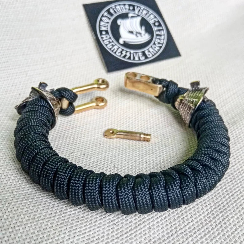 Black Paracord bracelet Samurai. Celtic knot. Paracord jewelry. Mens accessory.