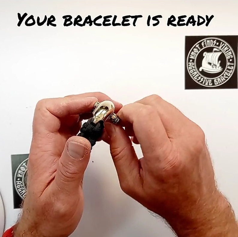 Tutorials weaving paracord bracelet. Instructions for the ALIEN bangle. Instructions for creating a bracelet with your own hands. Halloween.