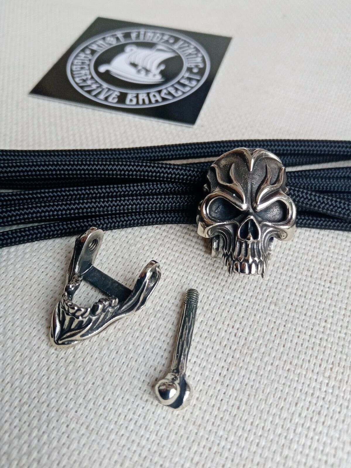 teel paracord SKULL shackle and beads for paracord weaving, viking style. viking jewelry, manual casting
