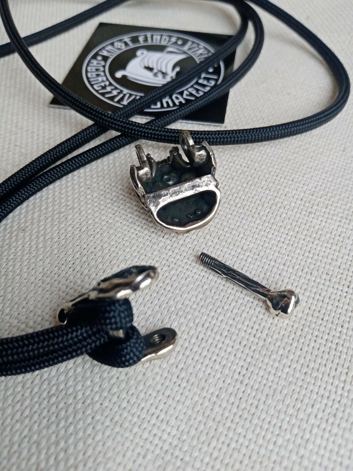 teel paracord SKULL shackle and beads for paracord weaving, viking style. viking jewelry, manual casting