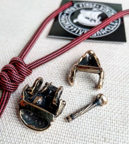 Lock for bracelet SKULL. The lock is made of brass. Great for weaving Viking style paracord. viking jewelry, hand casting
