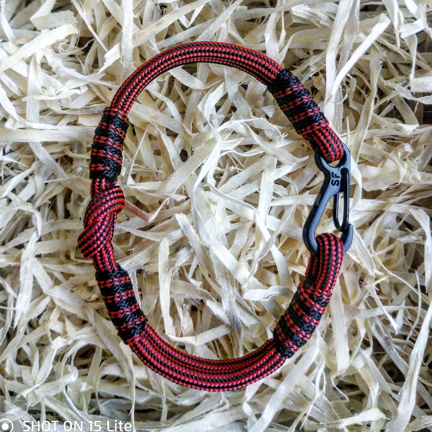 Stylish paracord bracelet / Celtic knot / Scandinavian jewelry / Wristband / skydive paracord shackle