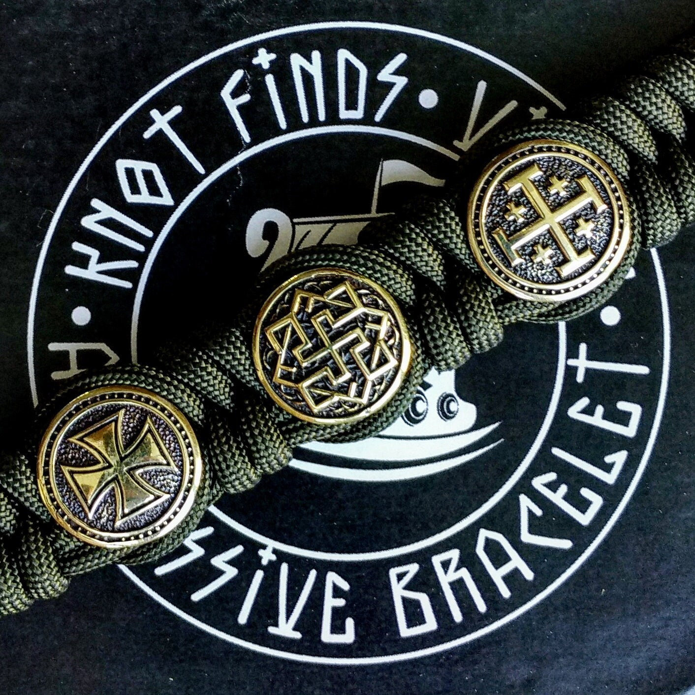 Paracord bracelet / Templar bangle / gift for him