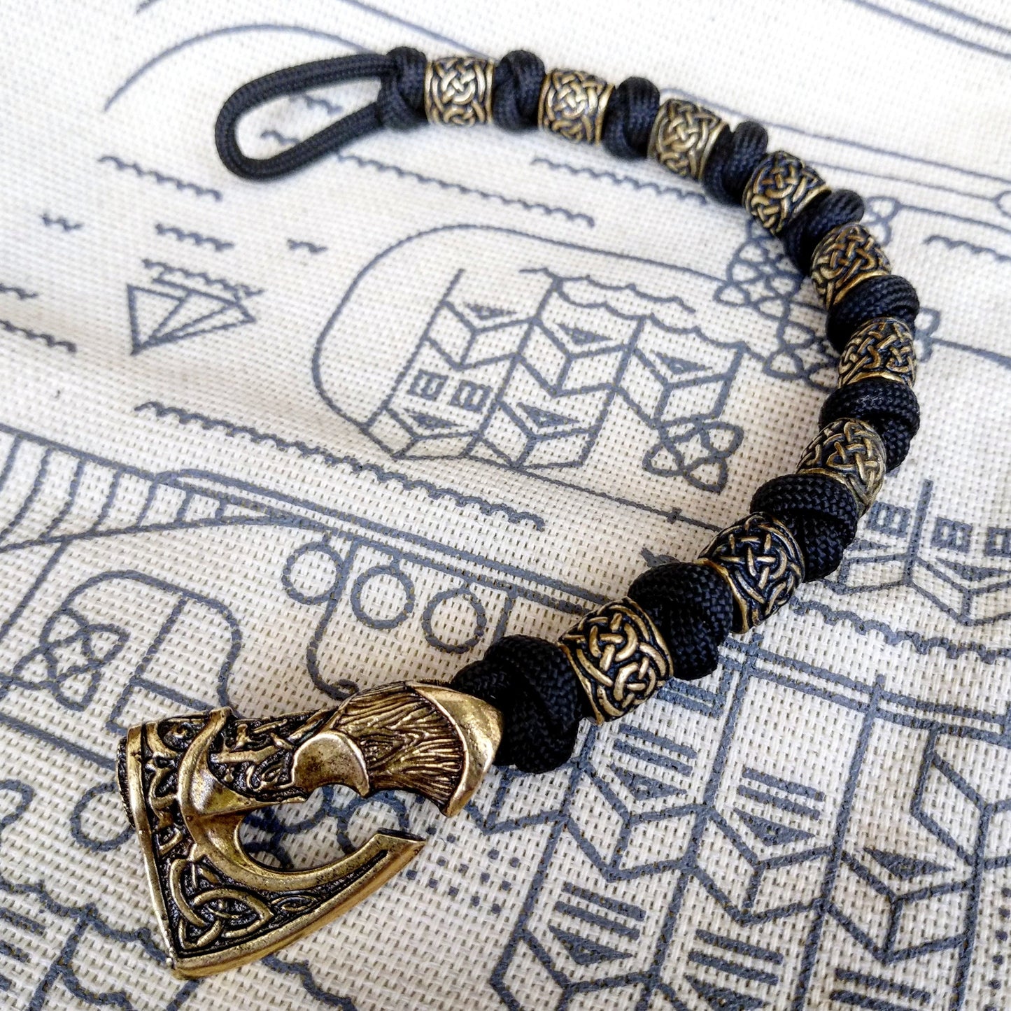 Black mens bangle. Paracord bracelet. Viking jewelry.