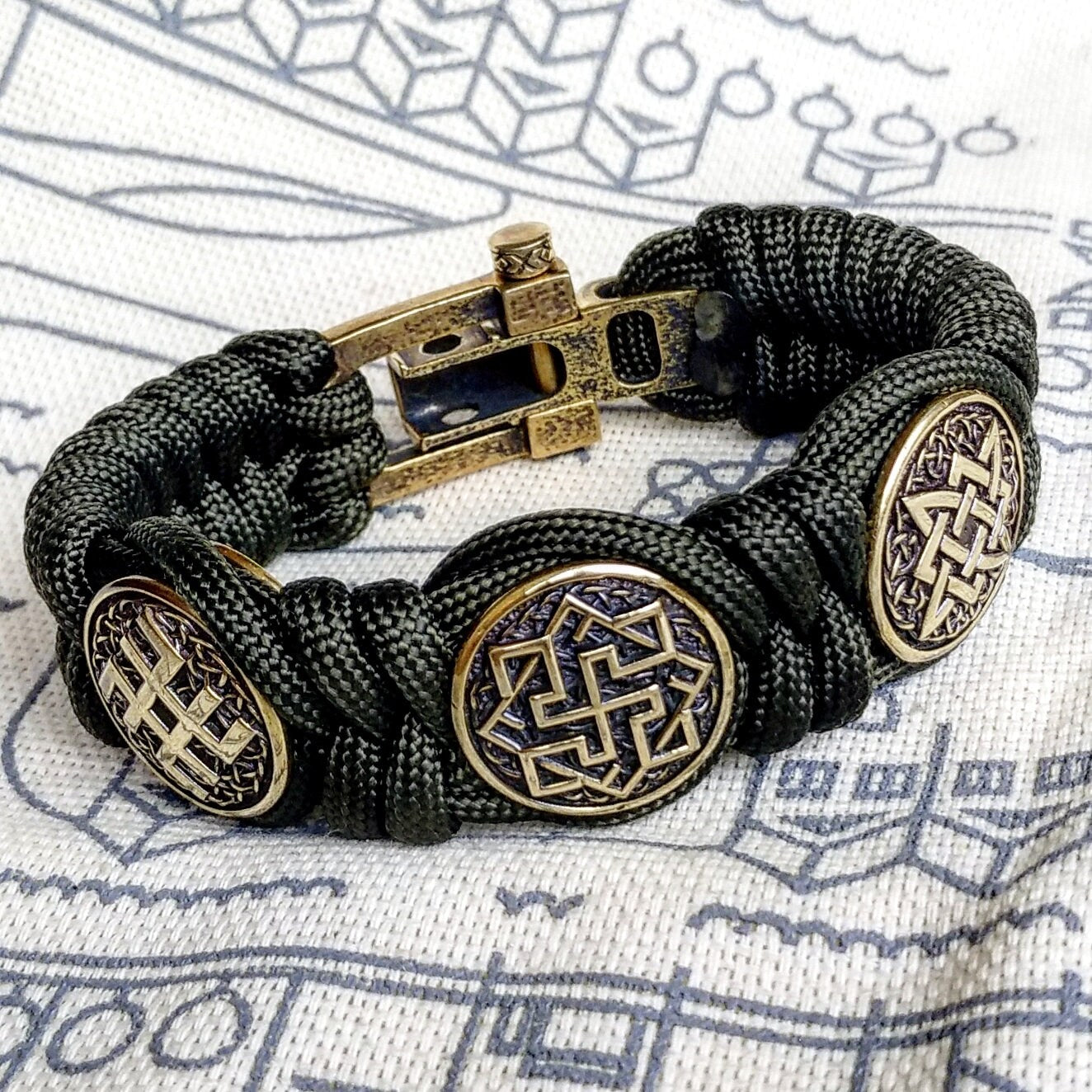 Viking bracelet / gift for him / paracord bracelet / parachute cord / viking cuff / biker bangle