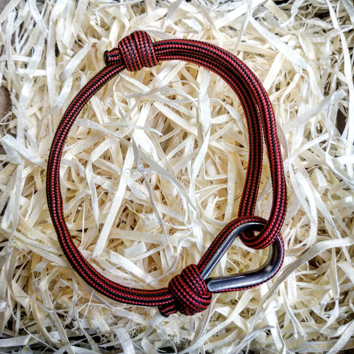 Stylish paracord bracelet / Celtic knot / Wire rope thimbles / nautical bracelet