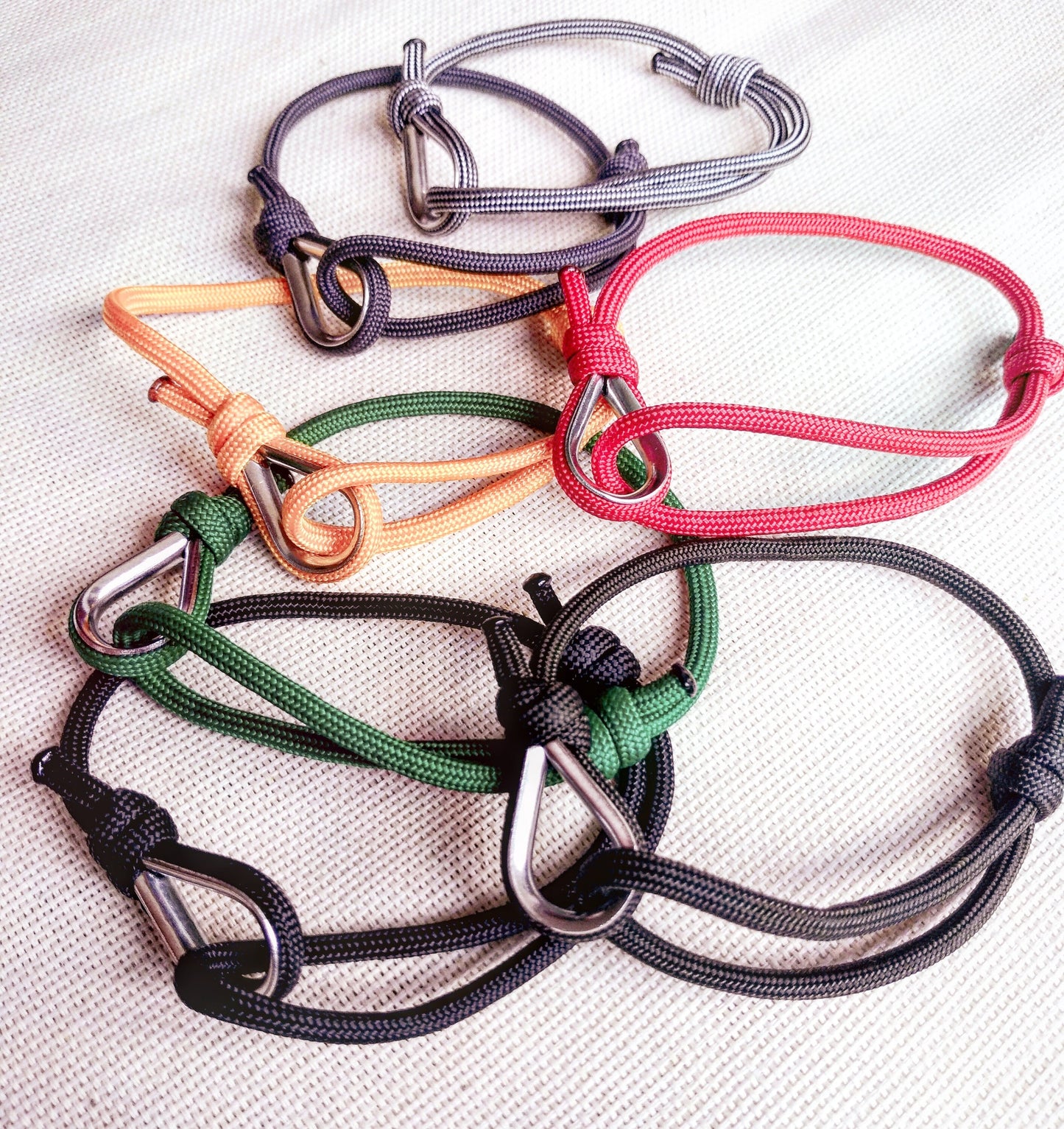 Yellow thin bracelet made of paracord and Celtic knots. Stylish bracelet for men and women. A gift for a surfer, diver, skydiver.
